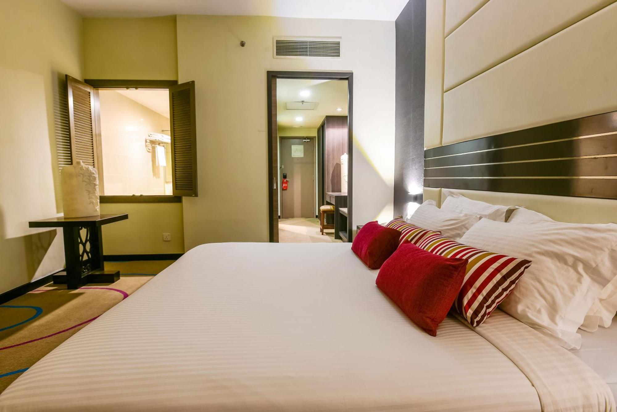 Premiere Hotel - Complimentary Shuttle To Klang Wholesale Market Bagian luar foto