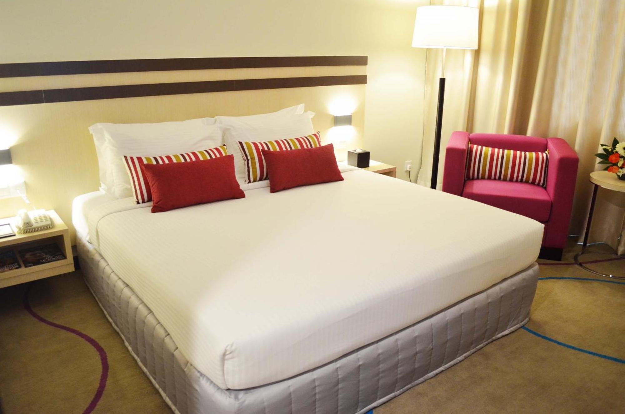 Premiere Hotel - Complimentary Shuttle To Klang Wholesale Market Bagian luar foto