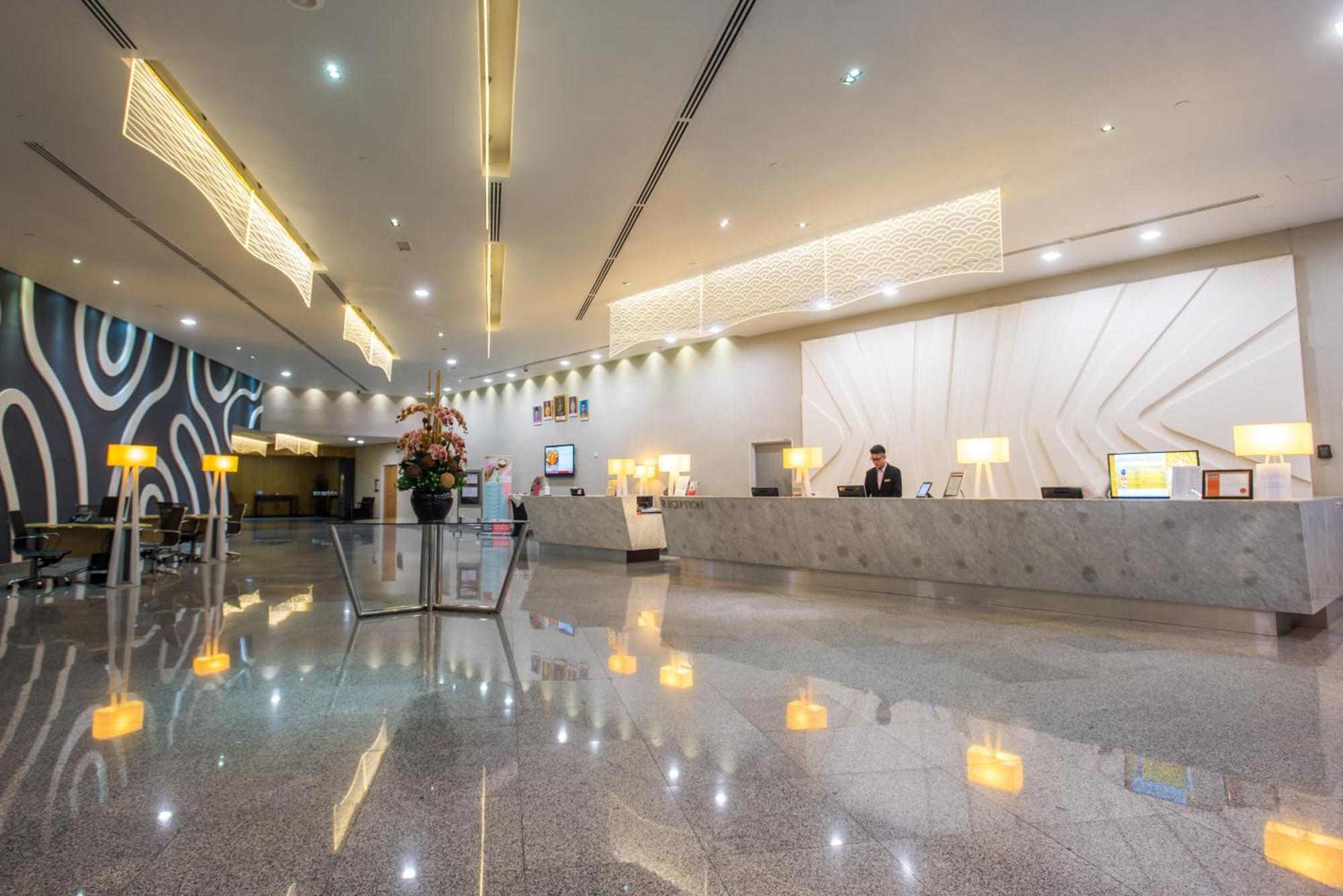 Premiere Hotel - Complimentary Shuttle To Klang Wholesale Market Bagian luar foto