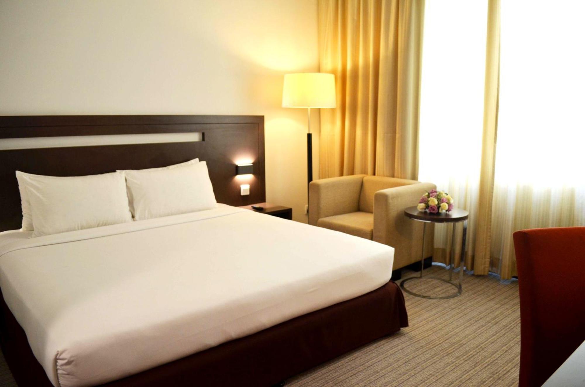 Premiere Hotel - Complimentary Shuttle To Klang Wholesale Market Bagian luar foto