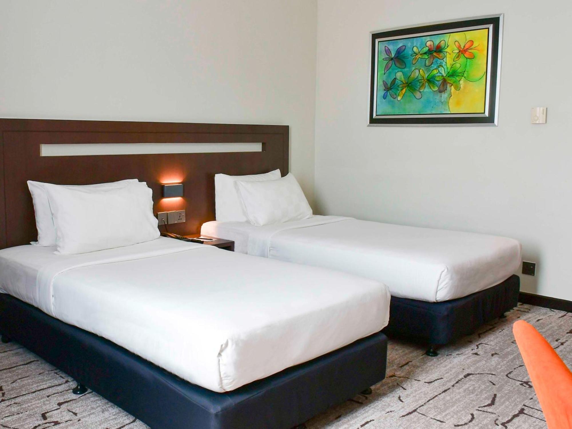 Premiere Hotel - Complimentary Shuttle To Klang Wholesale Market Bagian luar foto