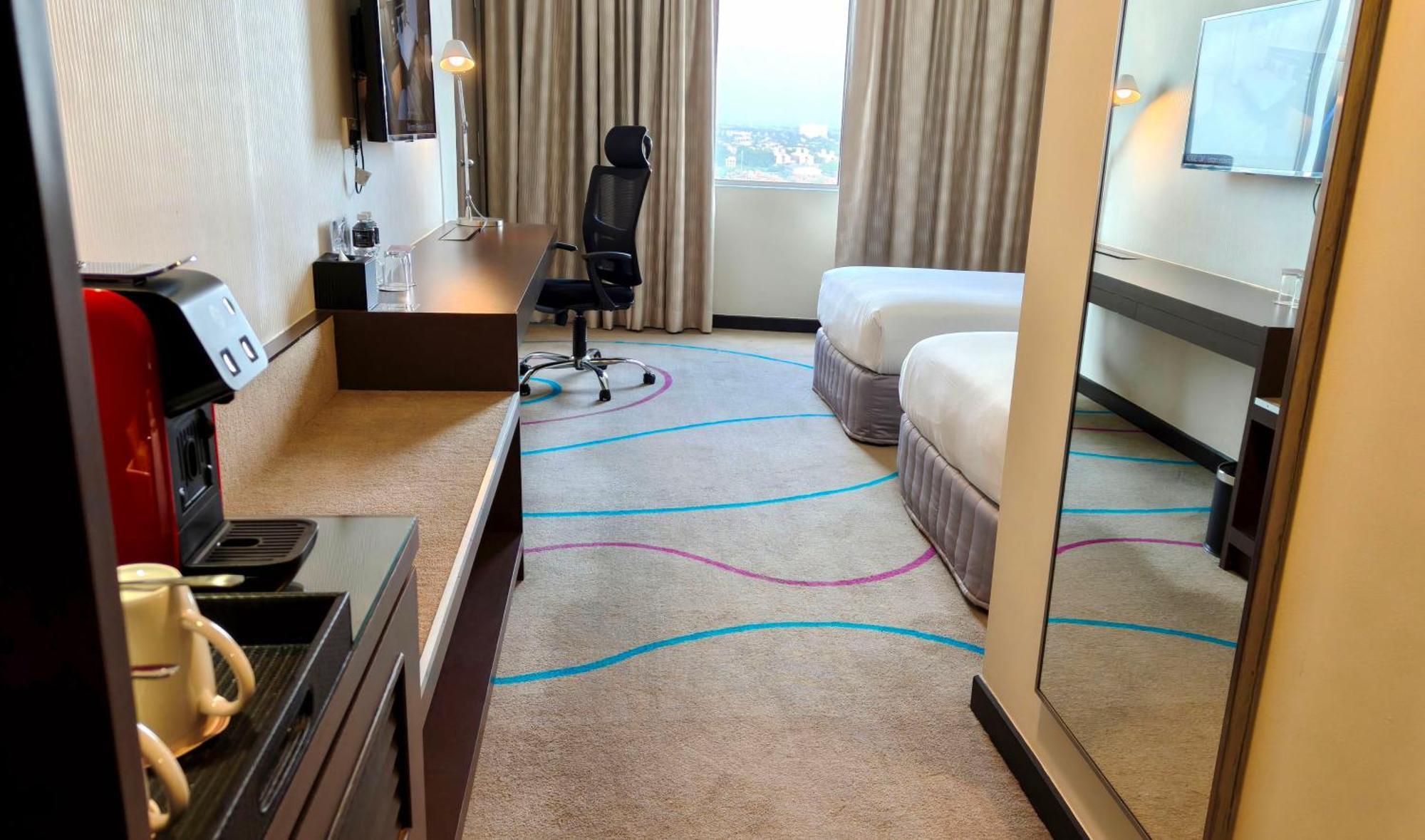Premiere Hotel - Complimentary Shuttle To Klang Wholesale Market Bagian luar foto