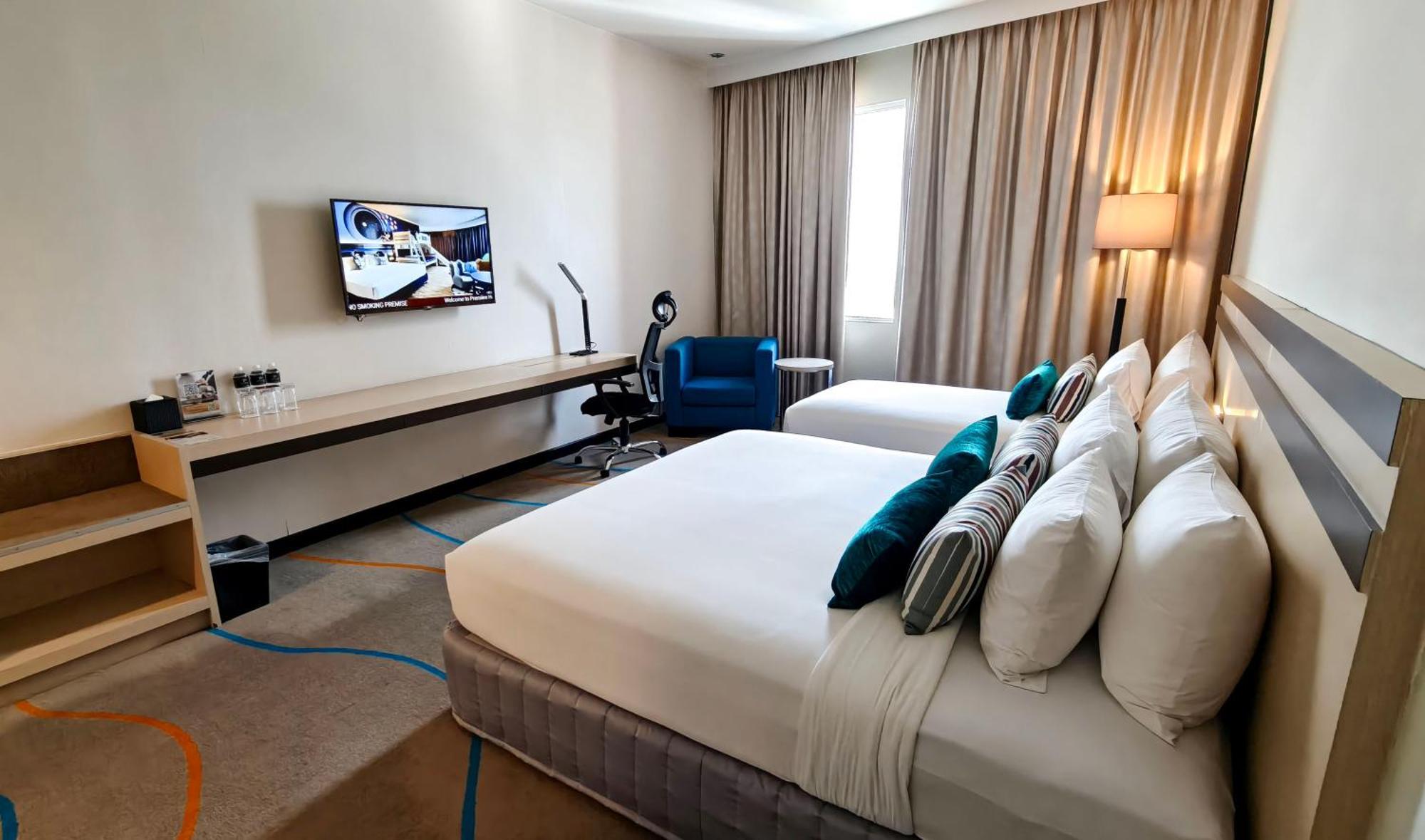 Premiere Hotel - Complimentary Shuttle To Klang Wholesale Market Bagian luar foto